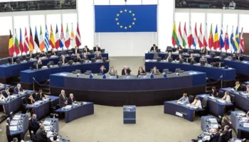 Zbardhet draft-raporti i PE për Shqipërinë: Korrupsioni mbetet ende shqetësim serioz