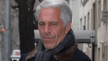 Zbulimet e reja nga dosja Epstein, autoritetet britanike fillojnë hetimin e fluturimeve të avionit privat të pedofilit, “Lolita Express”