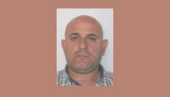 Zbulohet bazë armësh në një banesë, poseduesi dyshohej se furnizoi autorët e atentatit të Rinasit