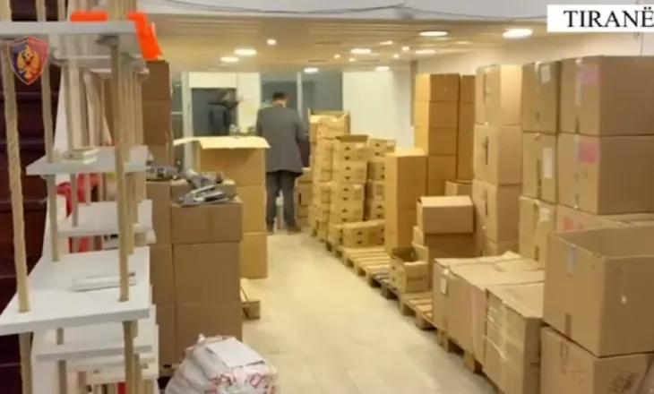 Zbulohet magazina me mbi 10 mijë suplemente ushqimore e bimore të skaduara, në kërkim pronari