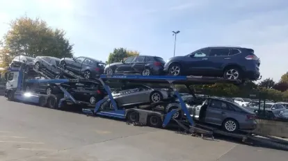 Zbulohet rrjeti i kontrabandës së makinave në Berat, arrestohet një 30-vjeçar