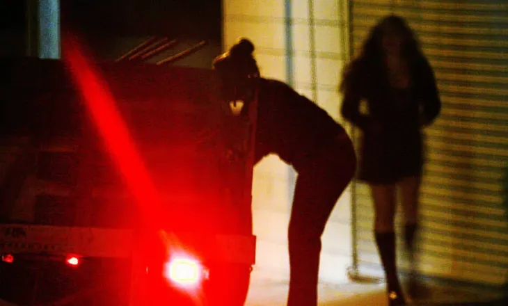 Zbulohet sesi bandat e drogës rekrutonin vajza 15-vjeçare: Më detyronin të shkoja me disa burra brenda natës