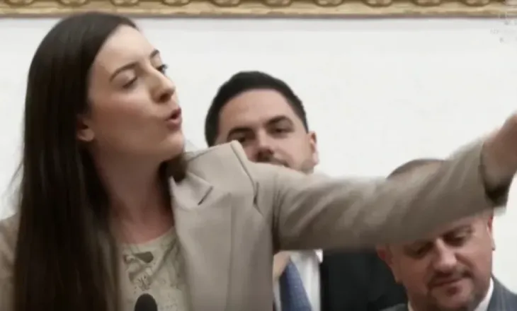 Zegjine Caushi-Bardhit: Të jesh falënderues, prej meje Berisha të la drejtues qarku
