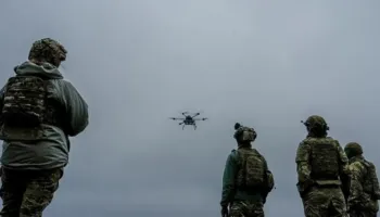 Zelensky: Ukraina do të hapë 10 qendra eksporti armësh në Evropë