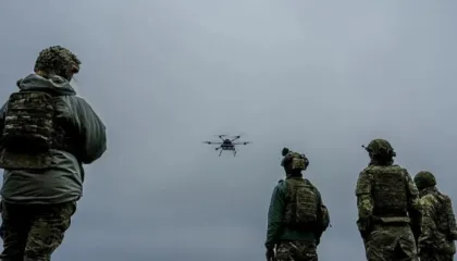 Zelensky: Ukraina do të hapë 10 qendra eksporti armësh në Evropë