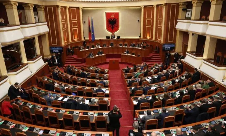 Zgjidhen 5 anëtarët e Këshillit Mbikëqyrës të BSH, interpelanca me Ibrahimajn dhe ligji i ndryshuar për AKSHI-n