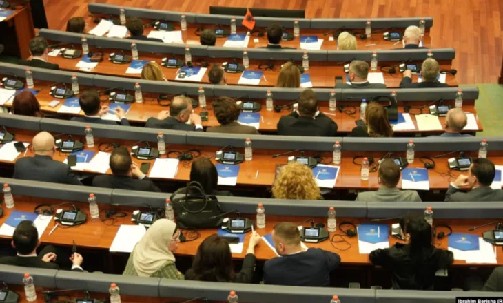 Zgjidhet qeveria e re në Kosovë, Albin Kurti Kryeministër. Ja emrat e ministrave