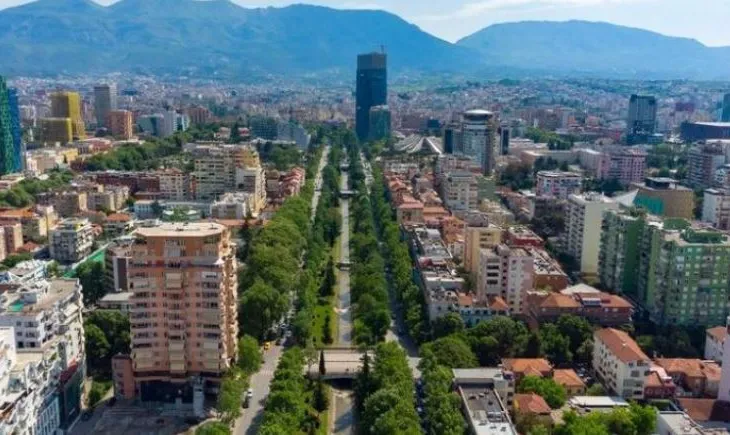 Zhbllokohet rivlerësimi i pasurive të paluajtshme, hyn në fuqi udhëzimi i Ministrisë së Financave dhe Kadastrës