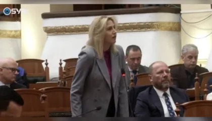 Zhupa: Kuvendi është shndërruar në ‘fabrikë ligjesh me porosi’ dhe mbron oligarkët