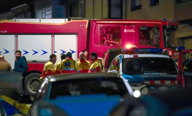 Zjarr në një ndërtesë 5-katëshe në Barcelonë, 5 viktima dhe 4 të plagosur