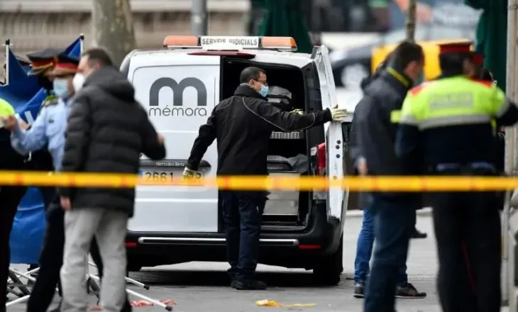 Zjarr në një ndërtesë, humbin jetën 5 persona, 3 prej të cilëve të mitur