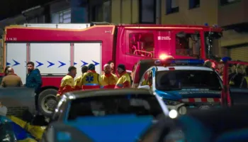 Zjarri përfshin një pallat në Spanjë, pesë të rinj të vdekur dhe 4 të plagosur në Barcelonë