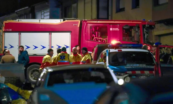 Zjarri përfshin një pallat në Spanjë, pesë të rinj të vdekur dhe 4 të plagosur në Barcelonë