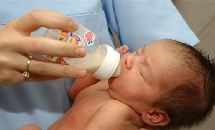 Zvicra paralajmëron për toksinë cereulide në produktin për foshnje