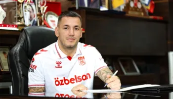 ZYRTARE/ Rey Manaj prezantohet te Sivasspor, kontratë deri në 2029 – Balkanweb.com – News24