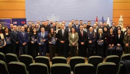 Zyrtari i lartë amerikan takime të rëndësishme në Tiranë/ Ambasada: SHBA të angazhuara për forcimin e partneritetit, bashkëpunim në Shqipëri për luftën kundër krimit