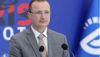 Zyrtari i PD: Ne qendruam 333 ditë te rrugica e Berishës, por ngujimi në shesh do ca kushte që s’i kemi!