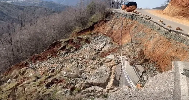 2 mln euro, e ndertuar 2 vite me pare, shembet Ura e Mirakës-Polis Gureshpatë”