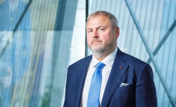 “2025 vit i humbur për Kosovën”, raportuesi i Parlamentit Europian Riho Terras: Tre palë zgjedhje ndërprenë procesin politik