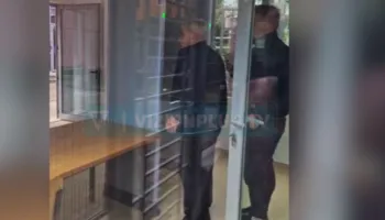 21 janari/ Mark Nika në SPAK, takohet me Klodian Brahon (VIDEO)