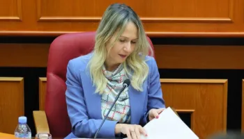 230 familje në Tiranë përfitojnë ndihmë ekonomike! Shtohen fondet për studentët dhe pensionistët