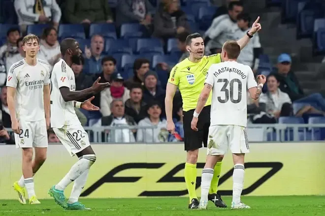 4 pikë larg Barcelonës, krizë e re te Reali dhe britma “Florentino, jep dorëheqje”!