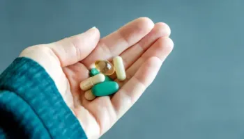 4 suplemente që nuk duhen kombinuar me vitaminën D! Pengojnë përthithjen