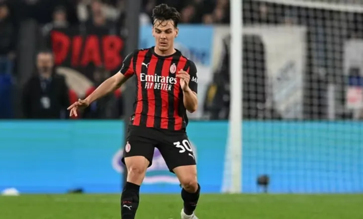 “40 milionë dyshime”/ Mesfushori shqiptar i Milanit në qendër të kritikave, nuk kursehet as nga ish-lojtari kuqezi: Ai nuk është Rabiot…