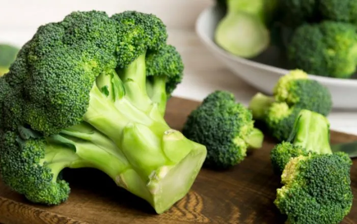 7 arsye për të konsumuar rregullisht brokolin