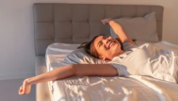 7 zakone pranverore që rrisin energjinë pa pasur nevojë për kafe