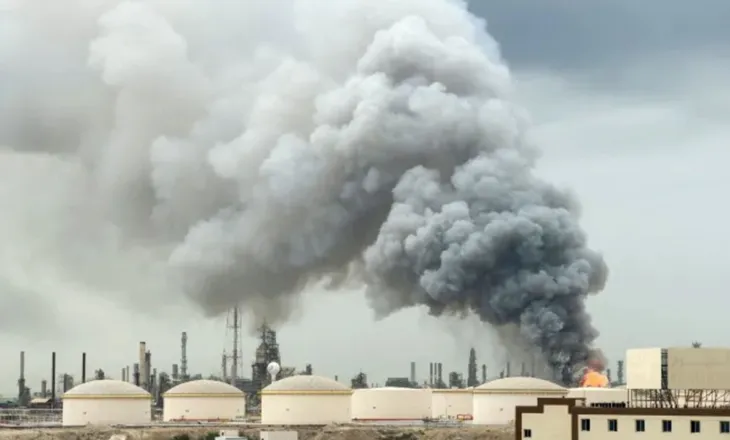 90% e eksporteve të naftës iraniane në rrezik/ Sulmet amerikano-izraelite vazhdojnë