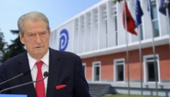 A do jetë kandidat në garën për kreun e PD? Ja si përgjigjet Berisha