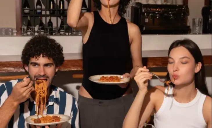 A të shëndosh ushqimi pas orës 20:00? Ja e vërteta që duhet të dini