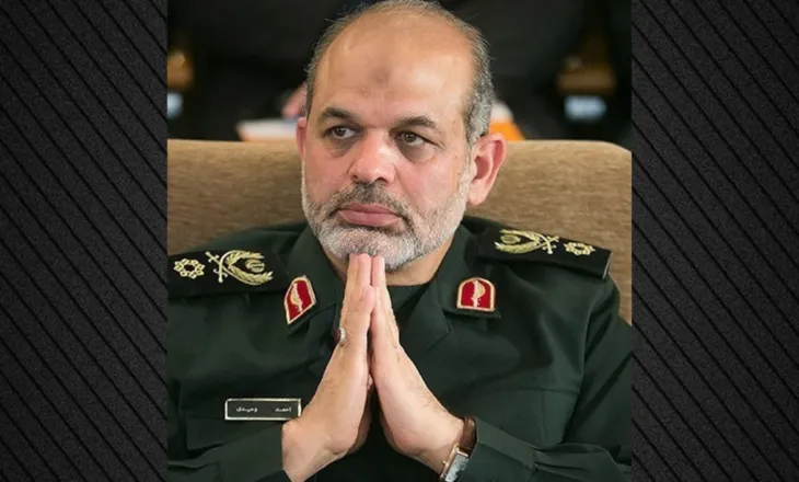 Ahmad Vahidi emërohet kreu i Gardës Revolucionare iraniane, zyrtari i lartë i sanksionuar dhe i kërkuar nga Interpoli merr drejtimin pas vdekjes së Pakpour