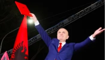 ‘Ai mision, më jetik se kurrë’, Meta kujton mitingun e 2 Marsit: Nuk ndalemi kundër narkomafias që ka marrë peng vendin