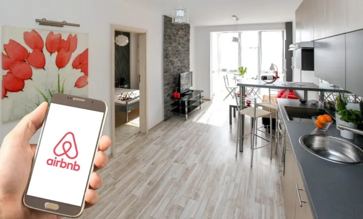 Airbnb sjell miliona, ja sa fitojnë shqiptarët nga qiratë ditore
