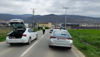 Aksident i rëndë në Prizren/ Motorri përplaset me kamionin, ndërron jetë i riu