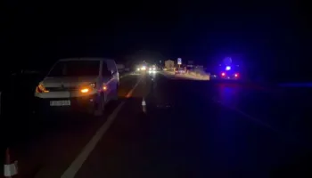 Aksident me vdekje në Shkodër/ Automjeti del nga rruga dhe përplaset me shtyllën, ndërron jetë shoferi