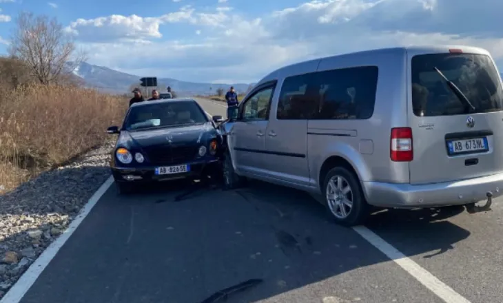 Aksident në aksin Korçë-Ersekë, plagosen dy persona