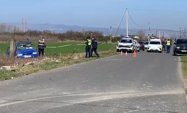 Aksident në aksin Shënkoll-Rrilë, një person i plagosur rëndë niset drejt Traumës