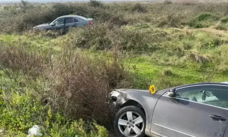 Aksident në autostradën Fier-Vlorë, dalin nga rruga dy makina