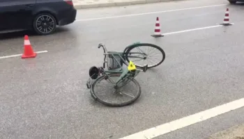 Aksident në bulevardin kryesor të Elbasanit, plagoset rëndë një djalë i ri