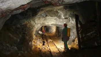 Aksident në galerinë e kromit në Bulqizë, plagoset minatori 49-vjeçar