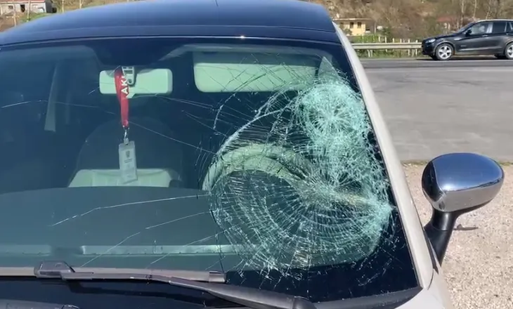 Aksident në Lezhë, plagoset shoferi