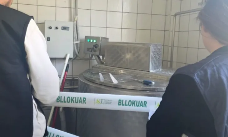 AKU bllokon djathë dhe produkte pule në dy subjekte