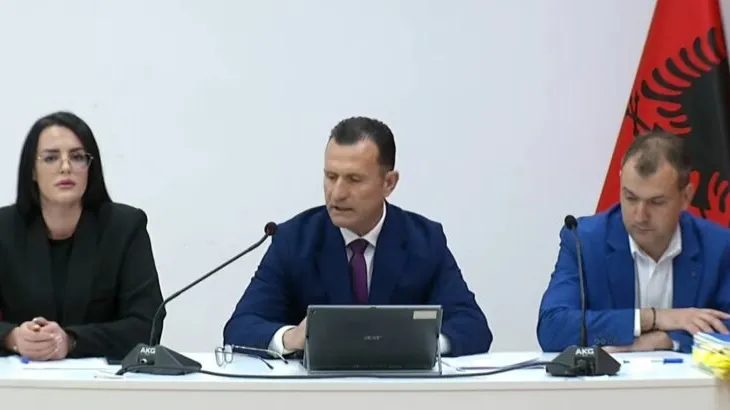 “Akuzat ndaj Metës të pavërteta”/ Avokati: Afera që nuk ekzistojnë, detaje nga dosja të montuara