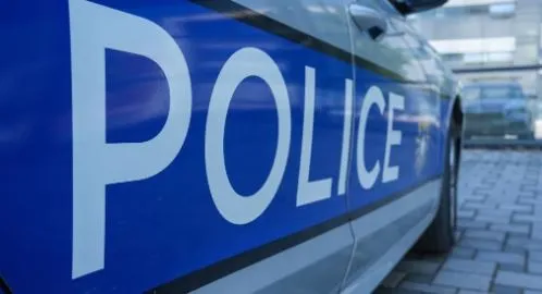 Akuzat për falsifikim dhe shpërdorim…/ Merren në pyetje shefja e Regjistrimit të Bizneseve dhe dy zyrtarë të tjerë!