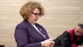 Akuzohen për abuzime me rezervat shtetërore/ Gjykata e Prishtinës konfirmon akuzën për ish-ministren dhe 3 ish-zyrtarë!