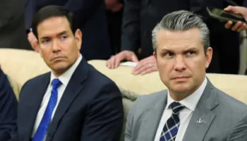 Alarm në SHBA, dronë të paidentifikuar mbi bazën ushtarake ku qëndrojnë Rubio dhe Hegseth