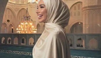 Alba Pollozhani shfaqet e mbuluar, ka edhe një mesazh